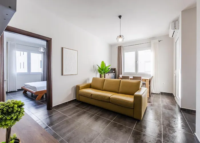 The Seabreeze By Pikhost Apartamento