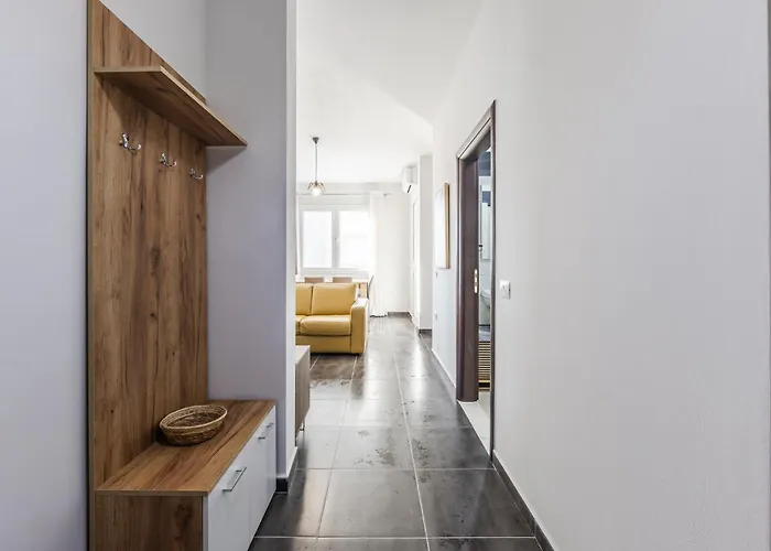 The Seabreeze By Pikhost Apartman Plazhi San Pietro